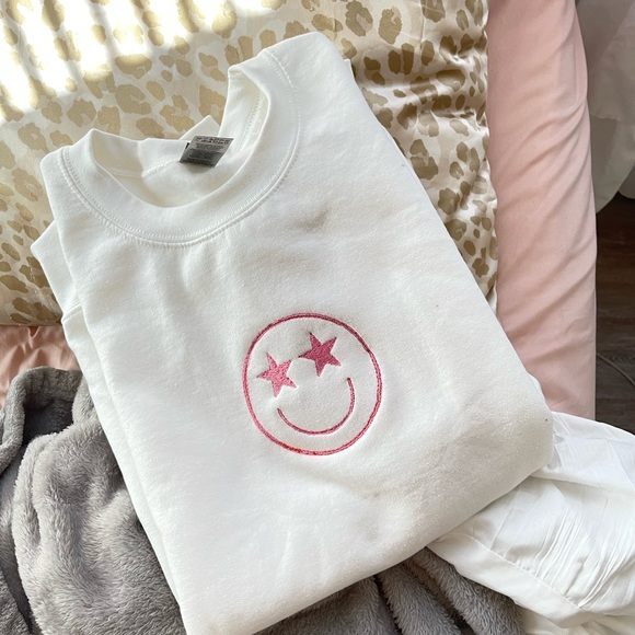 Custom Embroidered Star Smiley Face Crewneck Sweatshirt - Picture 2 of 2